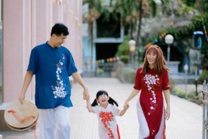 How Mum and Dad’s Mental Load Differ and Why Singapore Therapy Matters